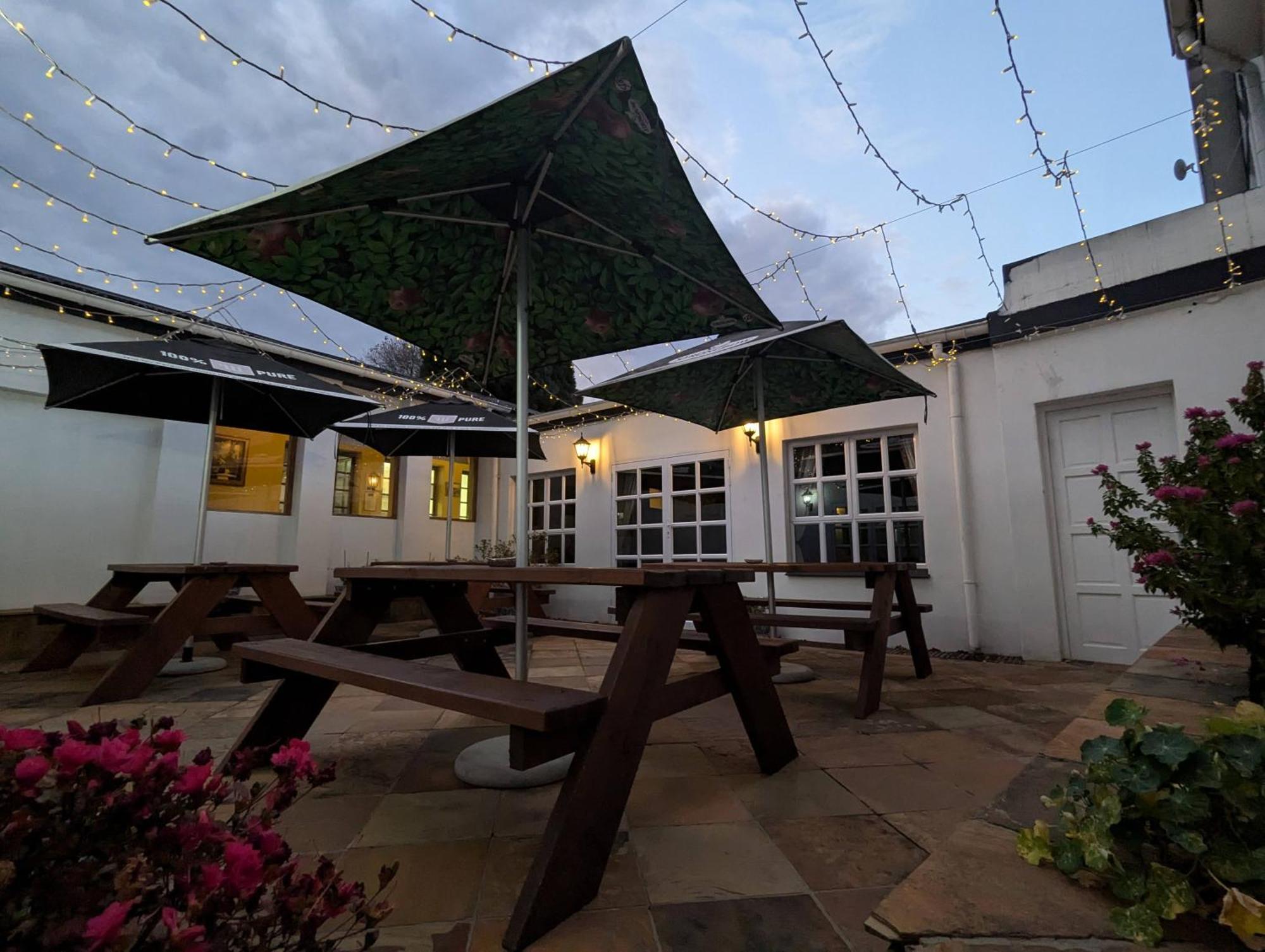 The Historic Hogsback Inn Exterior foto
